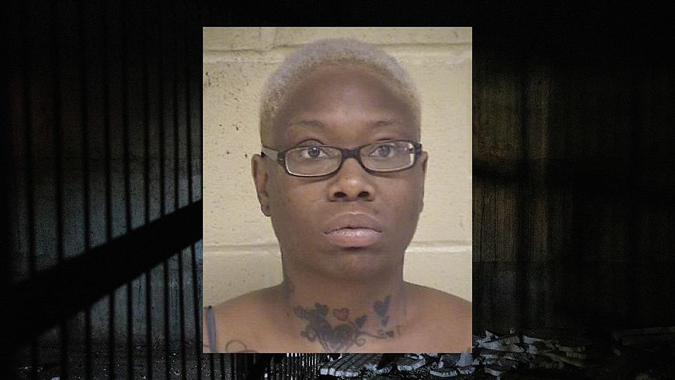 Shreveport Woman Behind Bars After Domestic Stabbing