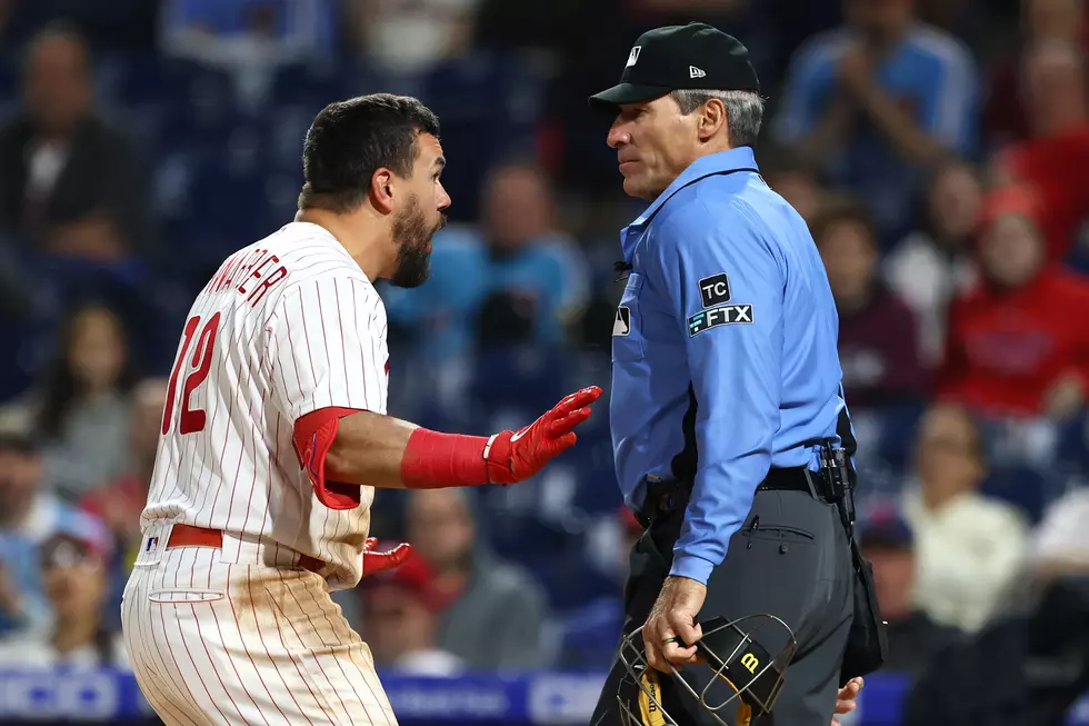 After Major Screw Up in Texas, Angel Hernandez is Back in Hot Seat