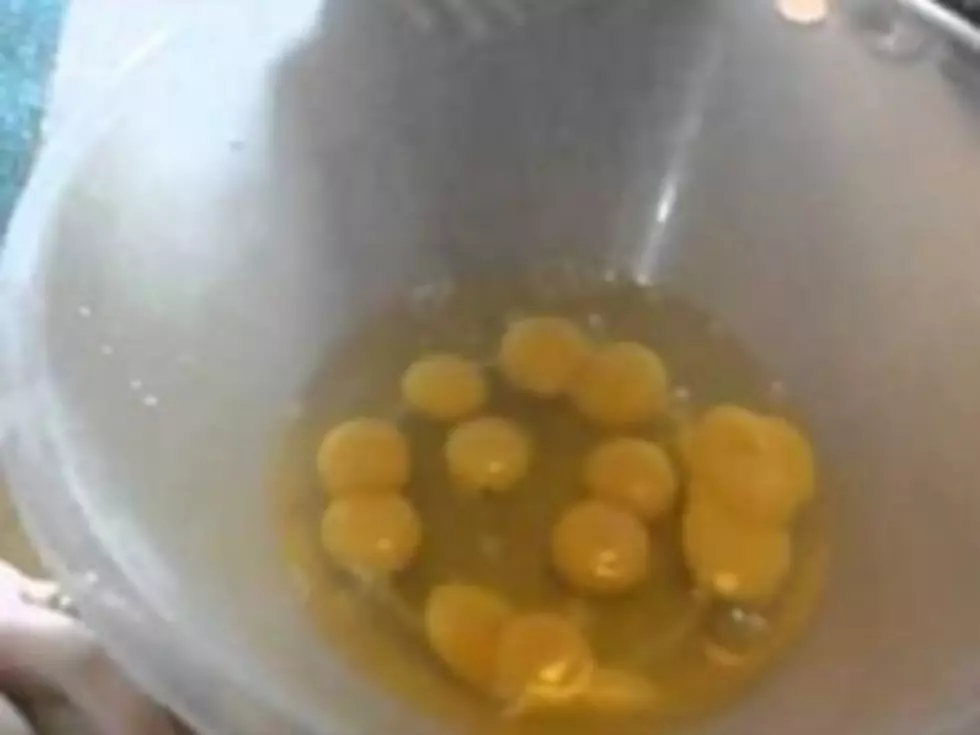 Woman Finds 29 Double-Yolk Eggs in a Single Carton [VIDEO]
