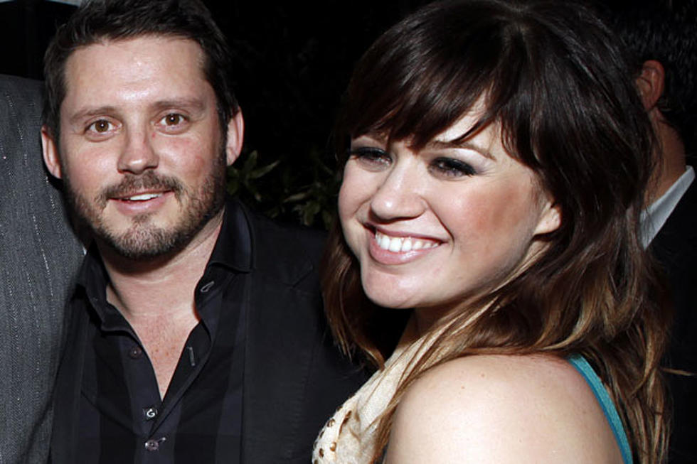 Kelly Clarkson Is ‘In Love’ and ‘Super Happy’ With Brandon Blackstock