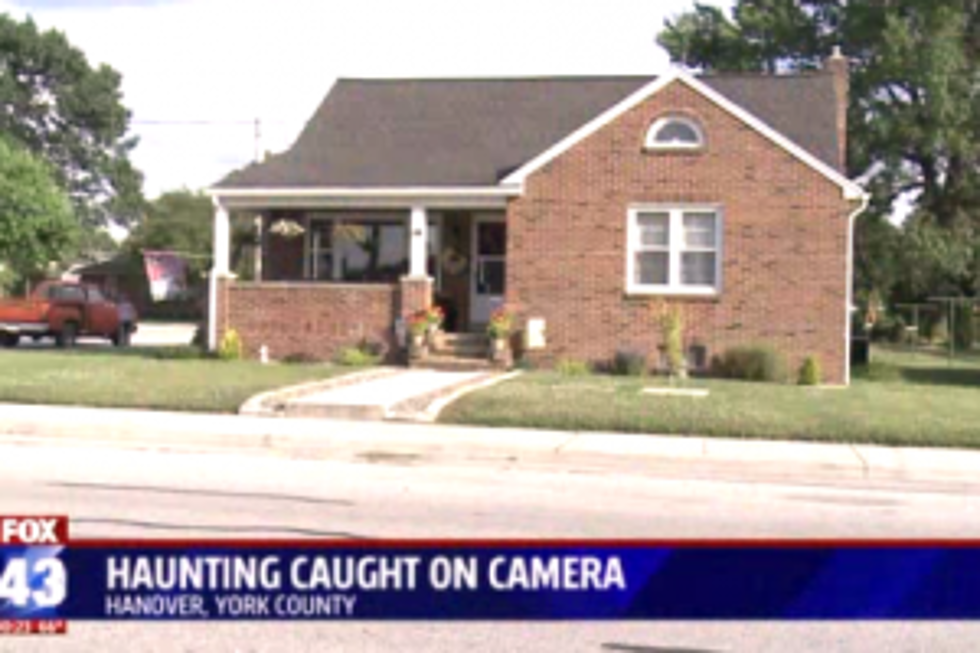 News Cameras Catch Real Ghosts In Haunted House [Video]