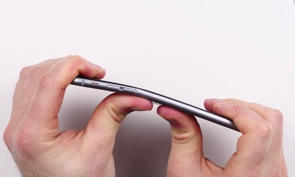 iPhone 6 Plus Bend Test [Video]