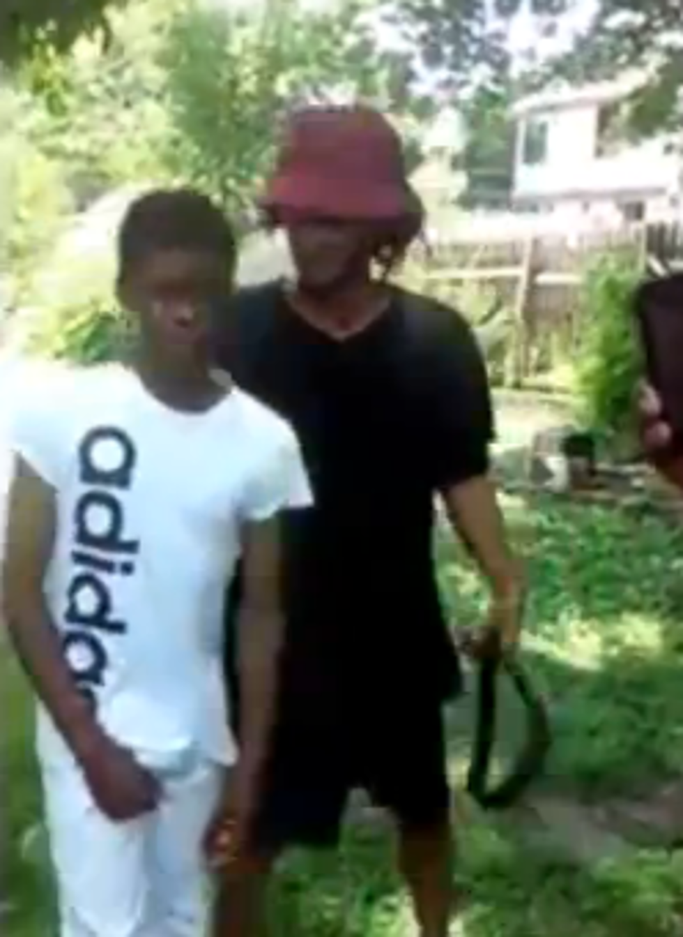 Man Catches Boy Stealing And Whips Him With A Belt Instead Of Calling The Police [VIDEO]