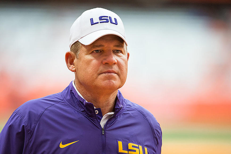Les Miles Won’t Say Who Starting QB Will Be