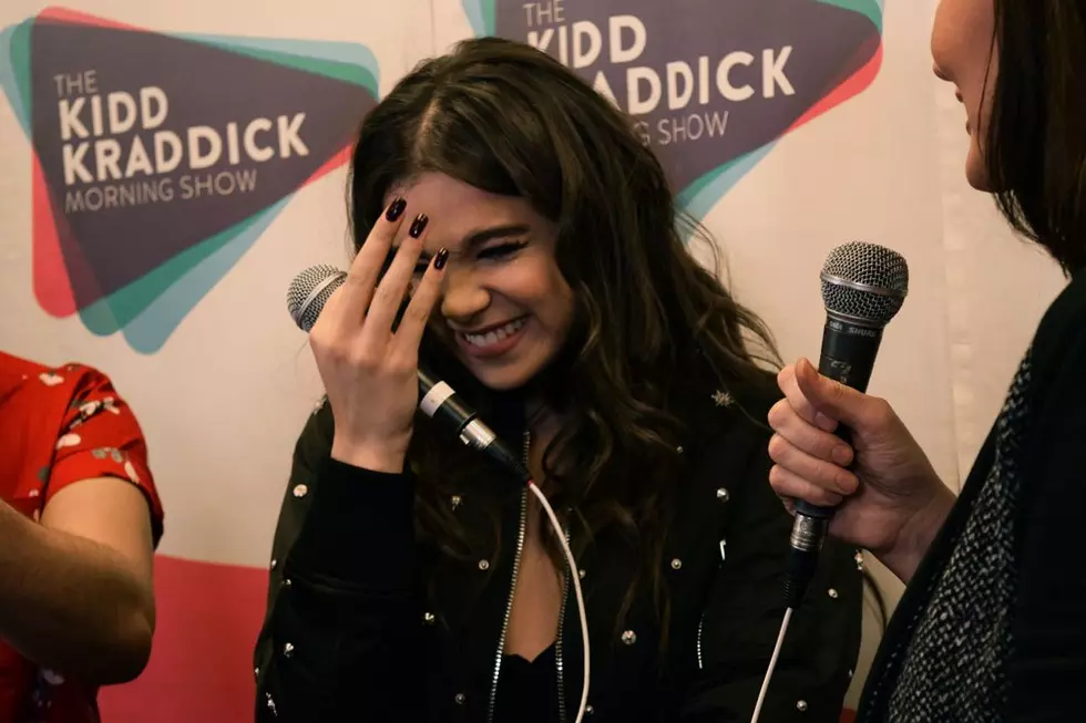 Backstage with ‘Pitch Perfect’s’ Hailee Steinfeld [AUDIO/VIDEO]