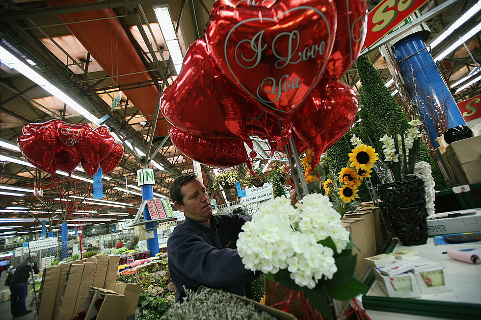 Americans Spend Billions on Valentine’s Day – What Do We Buy?