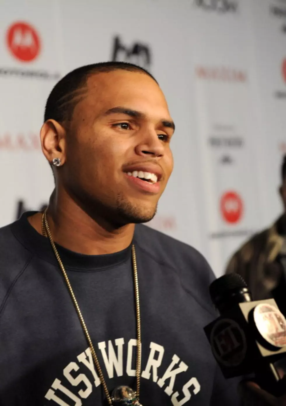 Chris Brown’s Rep Denies Tabloid Story