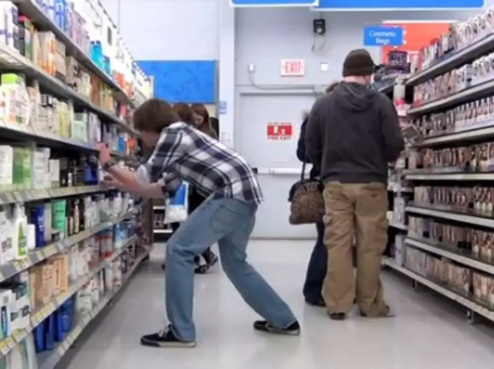&#8216;Kitty Boy&#8217; Guy Pranks In Walmart [Video]