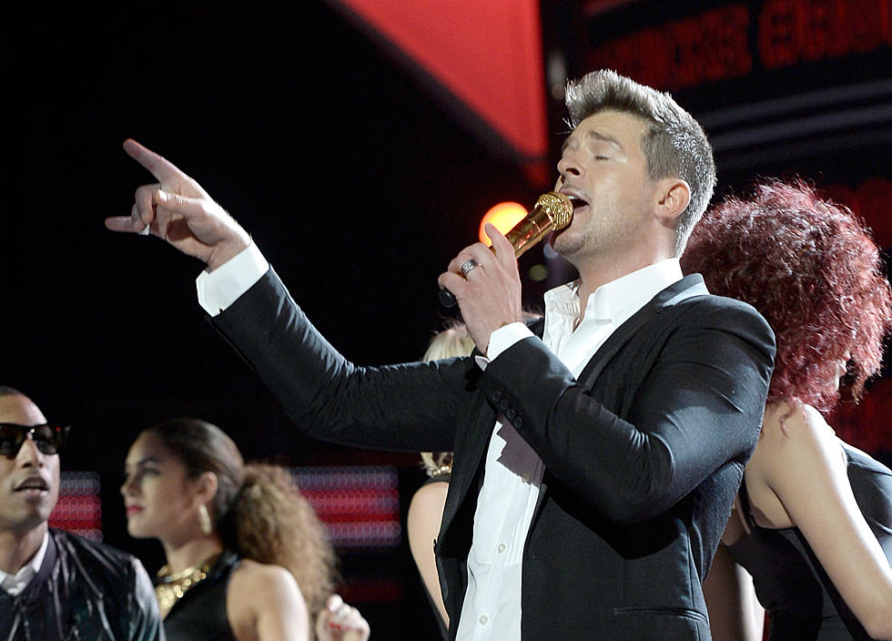 Robin Thicke Defends ‘Blurred Lines’