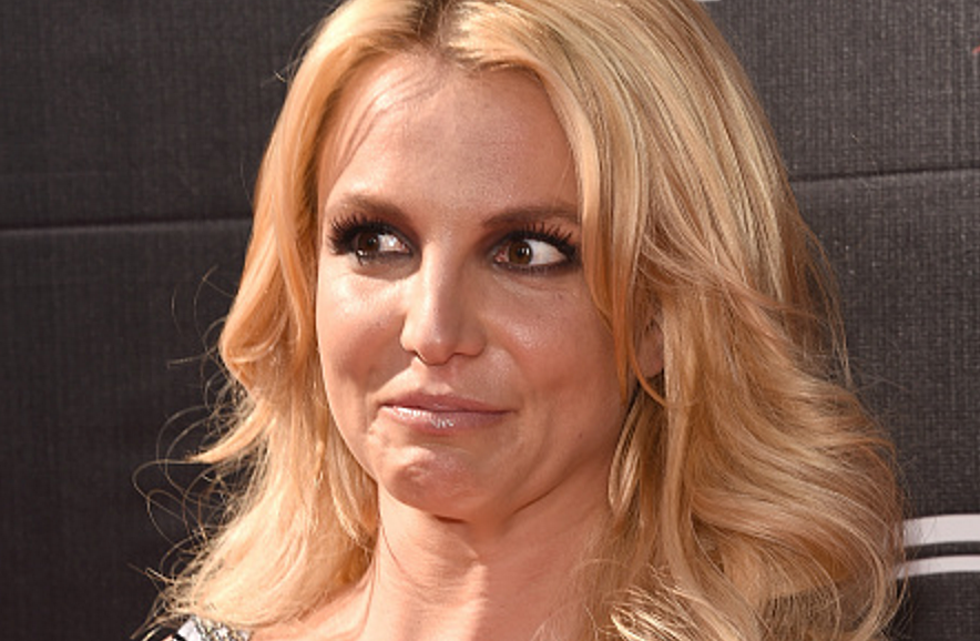 Britney Spears Dances Through Wardrobe Malfunction Over the Weekend [VIDEO]
