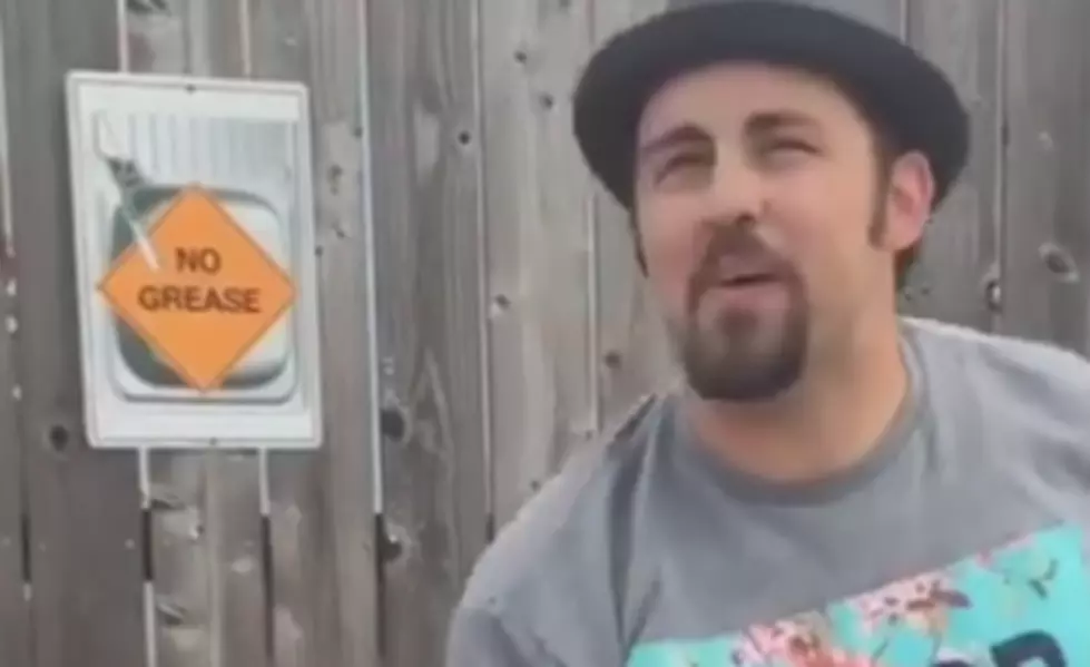 Jay Has Fun With “NO GREASE” Sign In Shreveport [VIDEO]