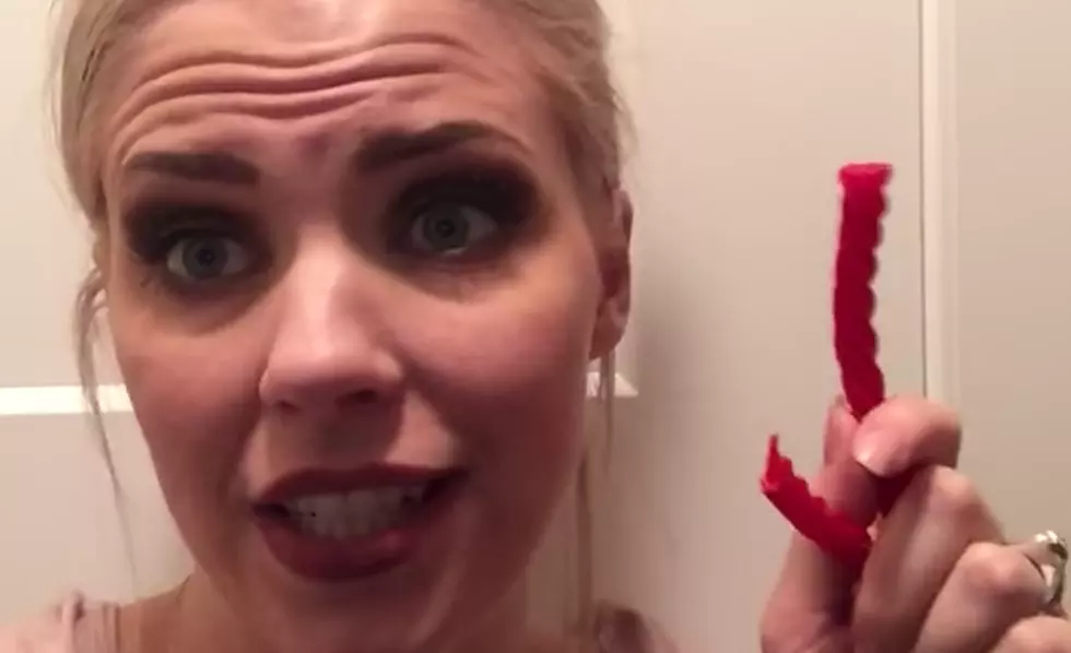 Hilarious Mom Hides From Kids So She Can Eat A Twizzler [VIDEO]