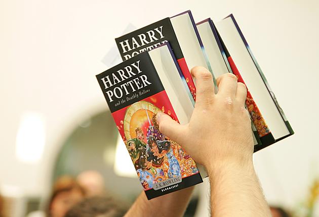 4 New Harry Potter Books Coming This Summer From JK Rowling