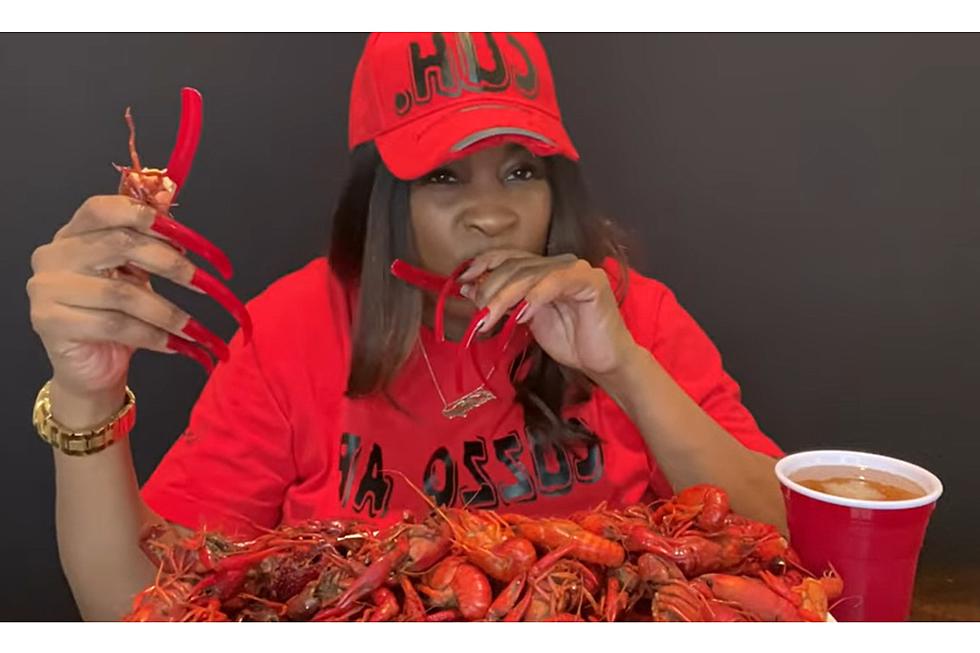 Eating Crawfish with Long Nails Challenge Is Very Difficult