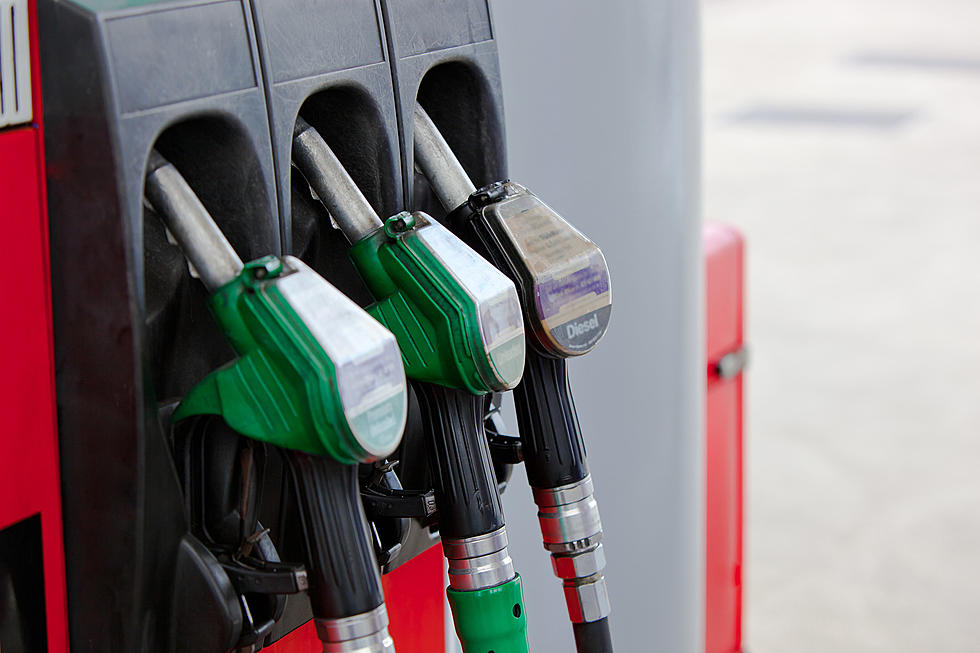 Dear Shreveport: If You’re Not Getting Gas, Don’t Park at Pumps