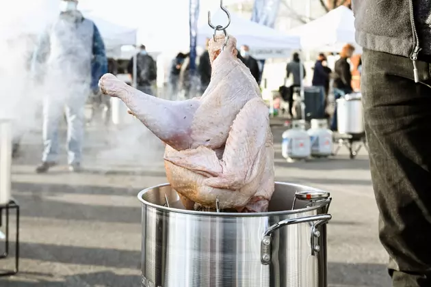 Louisiana: Never Deep Fry a Frozen Turkey, It Could Cause a Fire