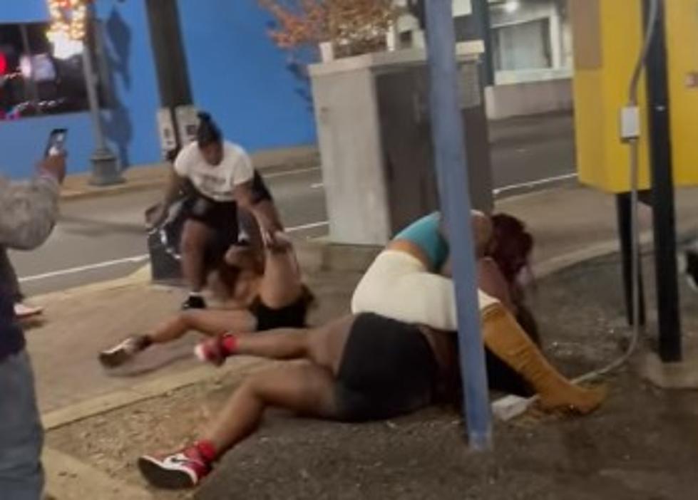 Massive Brawl With Guns Erupts in Downtown Shreveport [VIDEO]