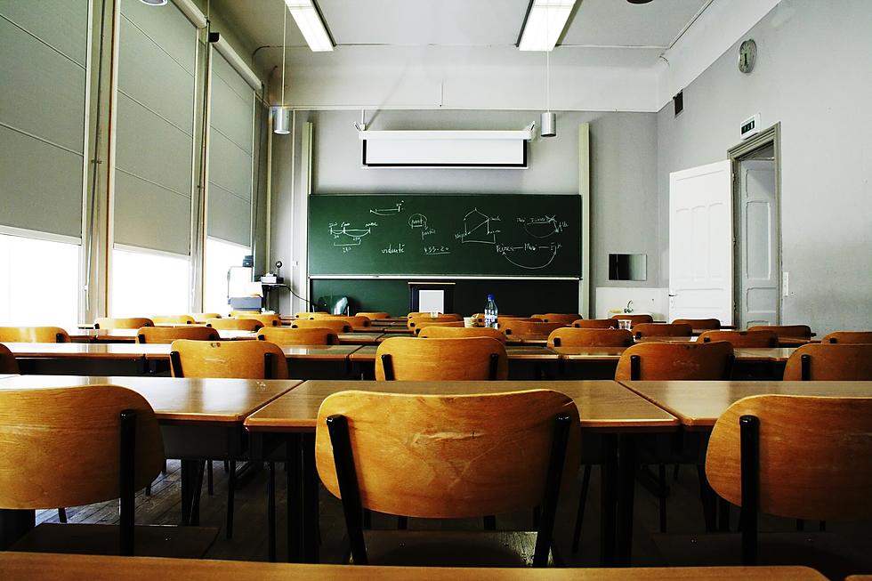 Chemistry Professor Fired After Students Claim Class Was Too Hard
