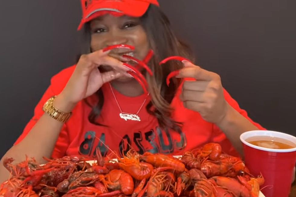 Can Anyone in Shreveport Take the Long Nail Crawfish Challenge?