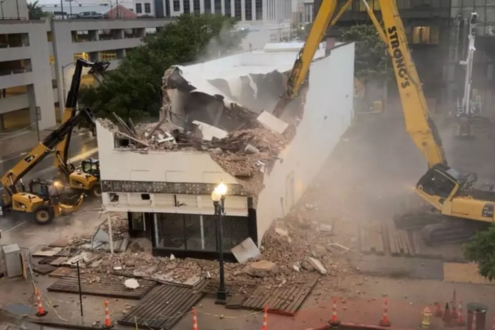 Shreveport Residents Watch as Downtown Building Gets Demolished