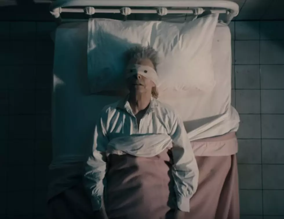 David Bowie Releases Haunting Video 3 Days Before He Dies [VIDEO]