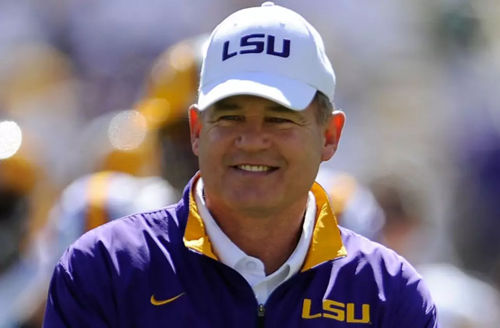 LSU Coach Les Miles Talks Prior to Homecoming [PHOTOS]