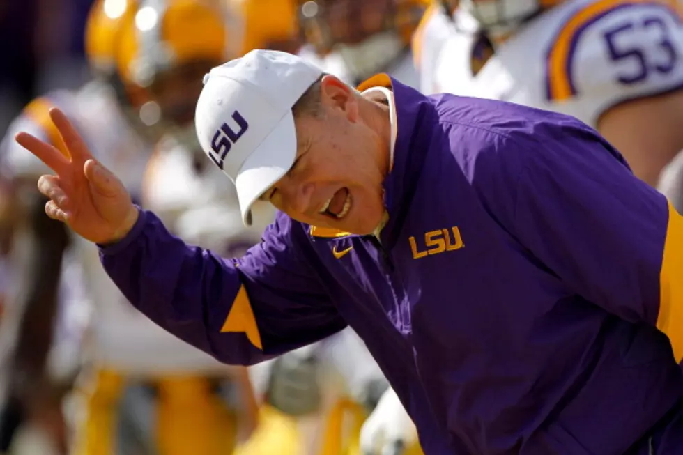 LSU Head Coach Les Miles Discusses the Team Back on Campus [VIDEO]