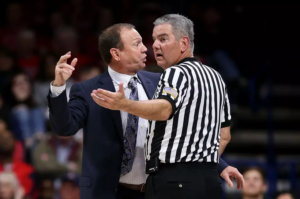 Official Who Blew NFC Championship Call Still Allowed to Ref NCAA Basketball