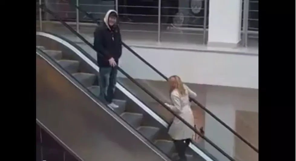 Blonde vs. Escalator
