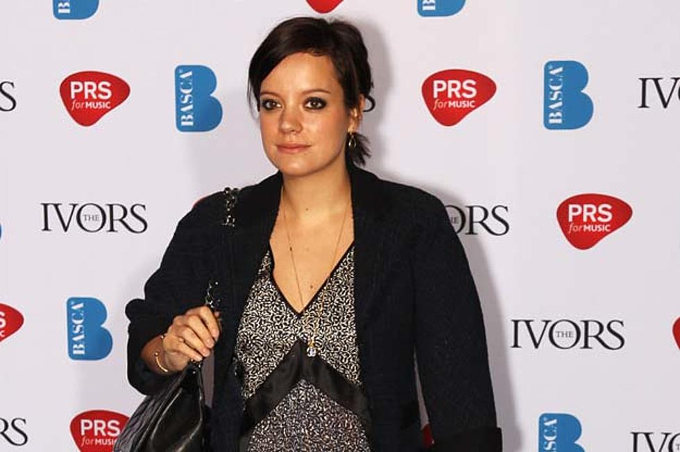 Lily Allen’s Mom Slips Baby Name