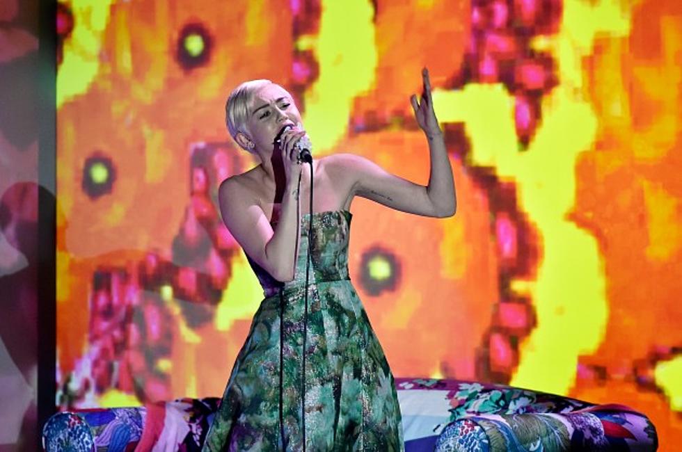 Miley Cyrus&#8217; Bangerz Tour Coming To NBC Sunday [VIDEO]