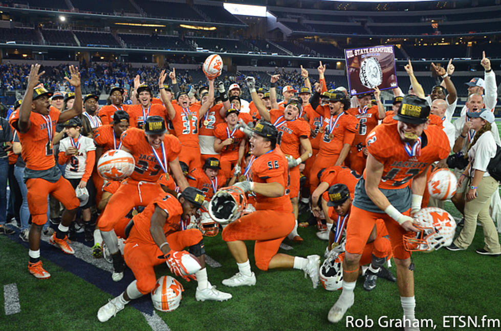 Mineola Yellowjackets Win First Ever High School Football State Championship