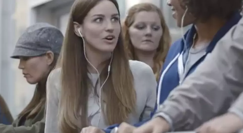 Samsung Takes Jabs at iPhone Fans in Hilarious New Commercial [VIDEO]