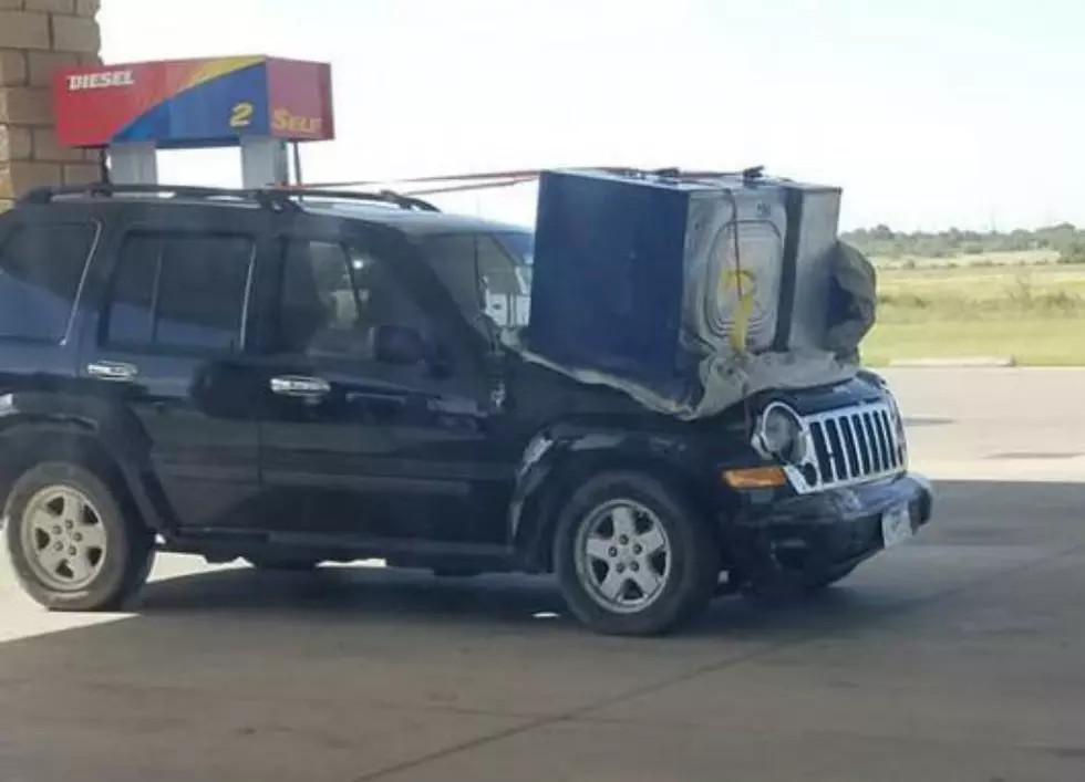 Texas Driver Spotted With Washing Machine On Hood