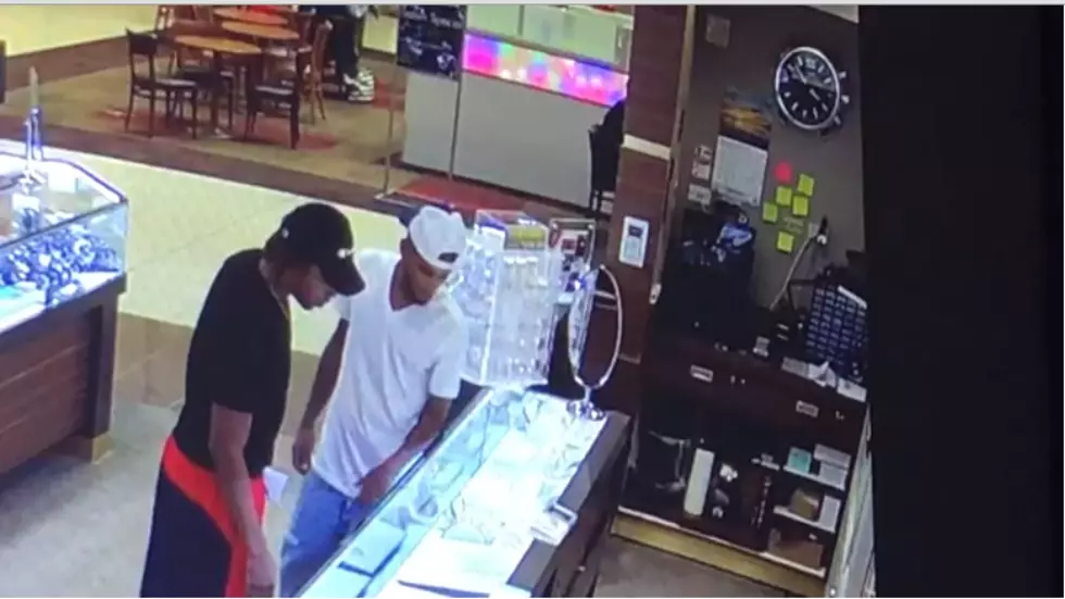 Tyler Police are Searching for Two Robbery Suspects