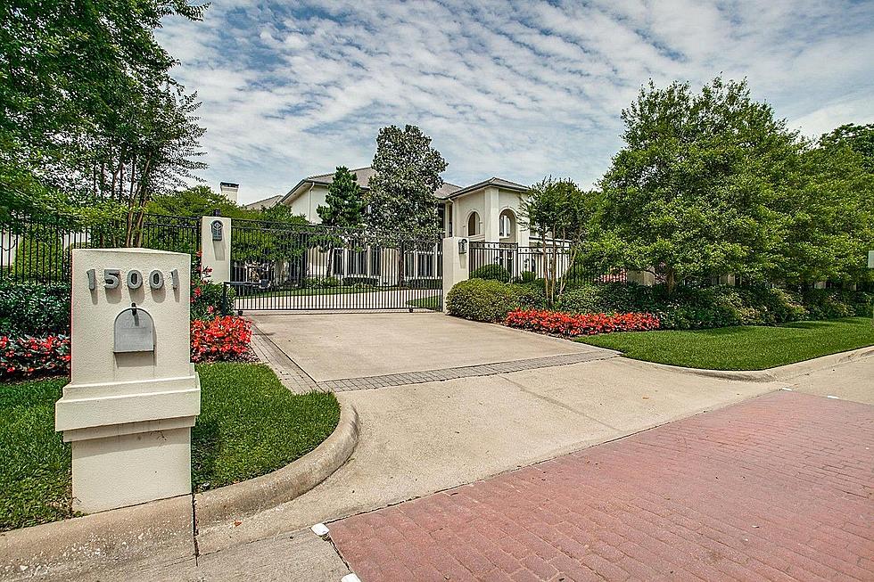 Look Inside Emmitt Smith’s Dallas Mansion For Sale