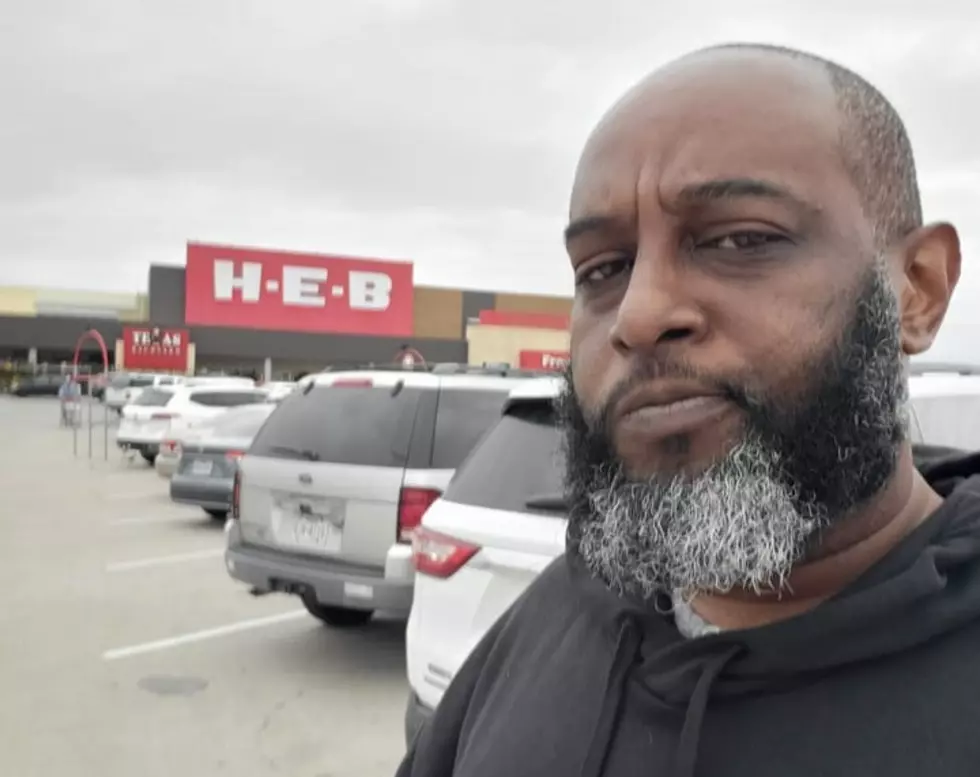 East Texas Man Goes Shopping Inside HEB On Thanksgiving Eve