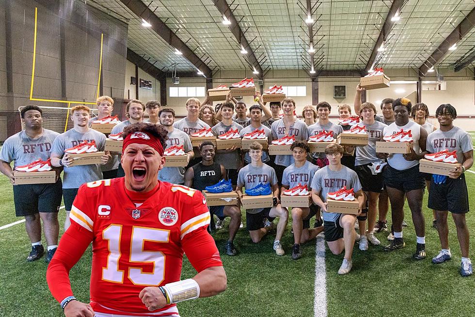 Patrick Mahomes Gifts Whitehouse, TX High Football Team New Shoes
