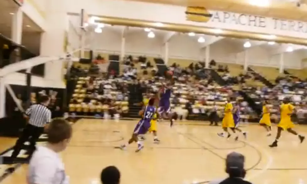 Jacksonville College’s Daniel Skinner Has RIDICULOUS Dunk from the Foul Line Against TJC [VIDEO]