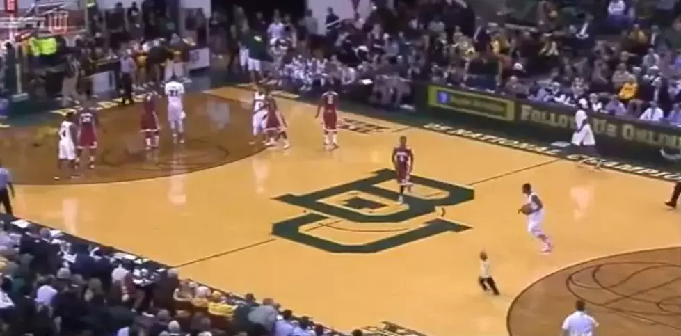 Kid Runs Onto Basketball Court in The Middle of Baylor Game [VIDEO]