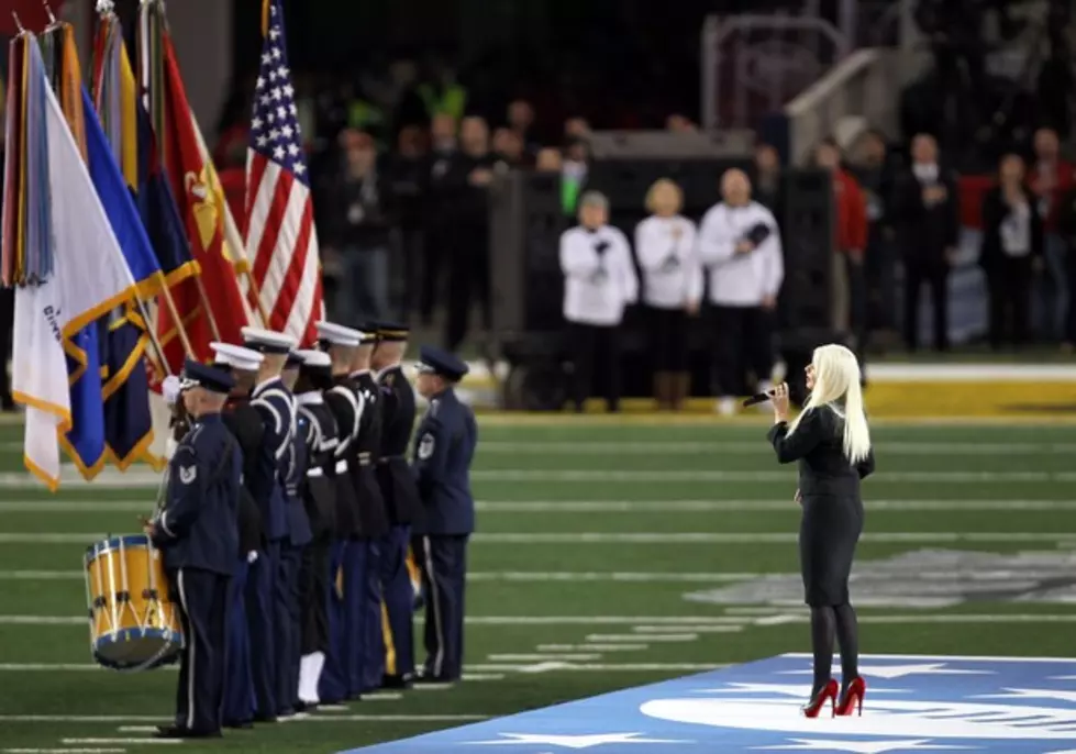 Christina Apologizes For Not-So-Super Bowl Performance [PICS]
