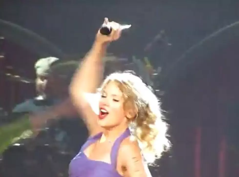 Taylor Swift Does A Medley Of Canadian Covers Including Justin Bieber [VIDEO]