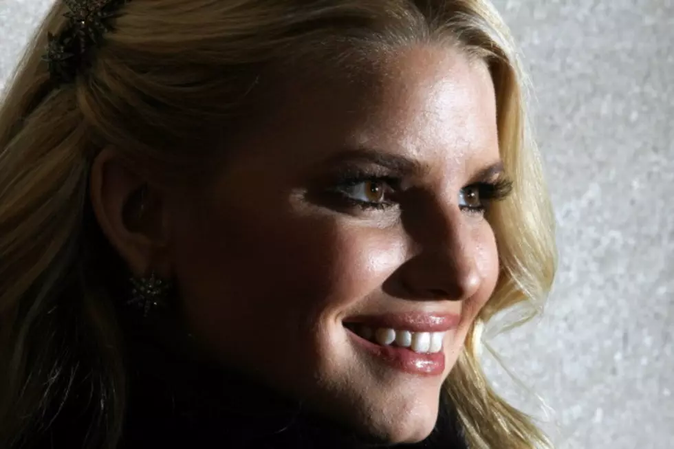 KISSMAS Music: Jessica Simpson “I Saw Mommy Kissing Santa Claus” “Let It Snow” and “My Only Wish” [AUDIO]