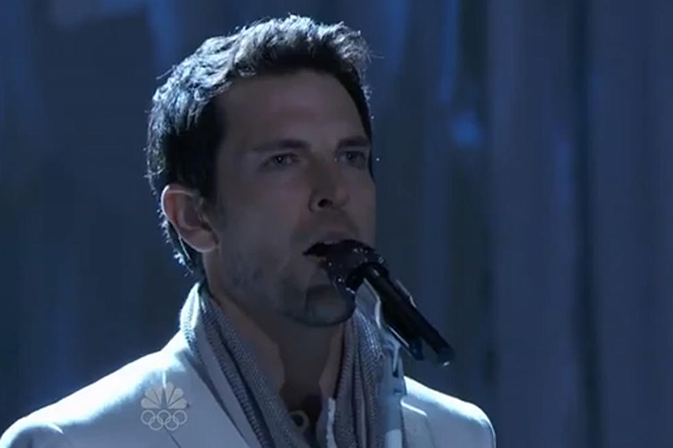 Chris Mann Wows With ‘Ave Maria’ on ‘The Voice’