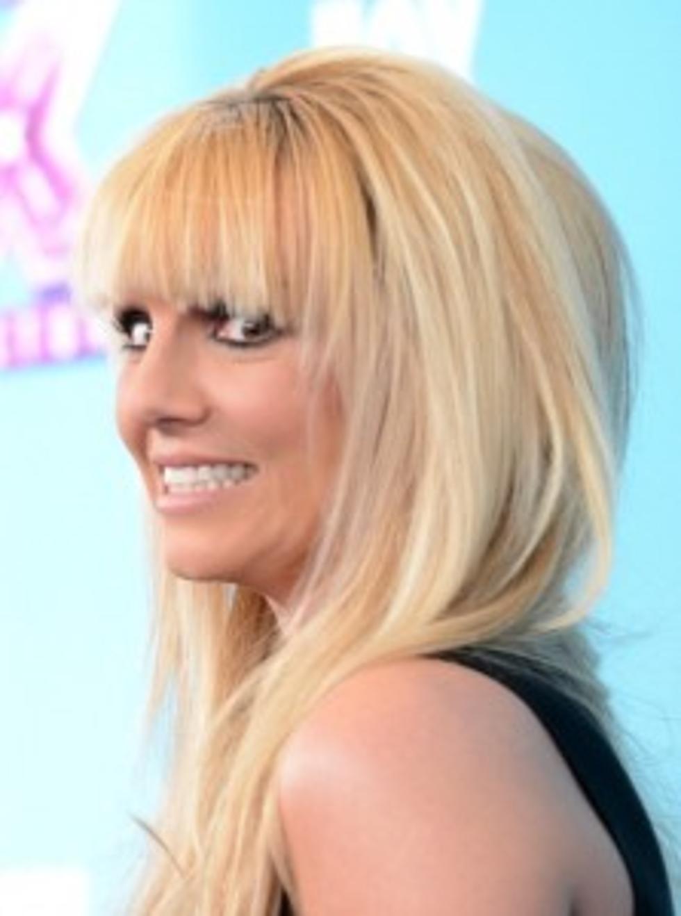 &#8220;Star&#8221; Claims that Britney Does Not Sing Her Own Songs On Her Albums [VIDEO]