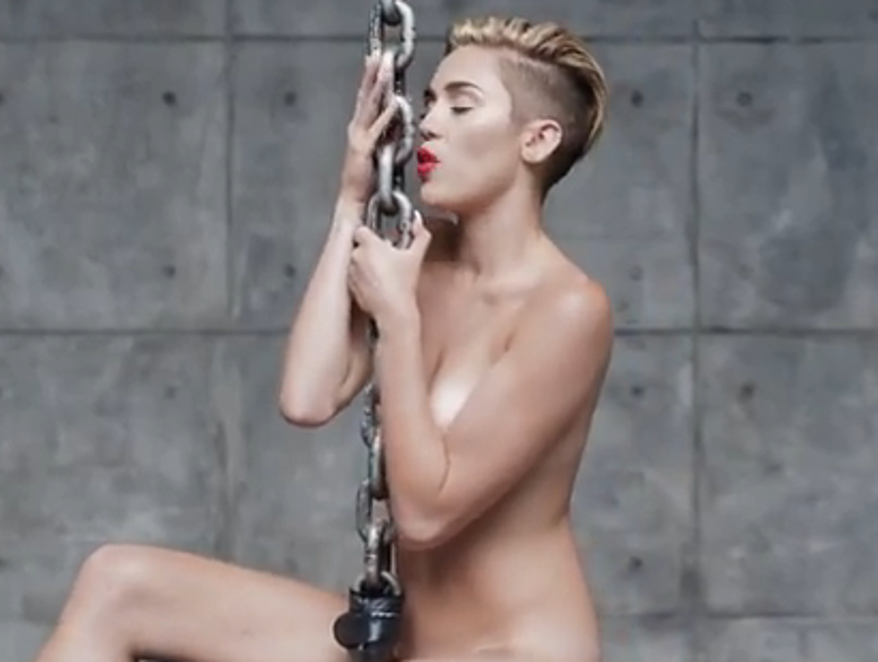 Miley Cyrus Rides a Wrecking Ball Naked in Her New Video See It NOW! [VIDEO]