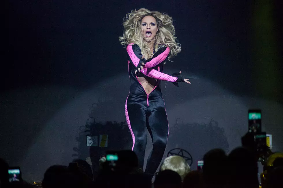 &#8216;RuPaul&#8217;s Drag Race&#8217; &#038; &#8216;America&#8217;s Got Talent&#8217; Star Derrick Barry, the World&#8217;s Best Britney Impersonator, Coming to Club Pink