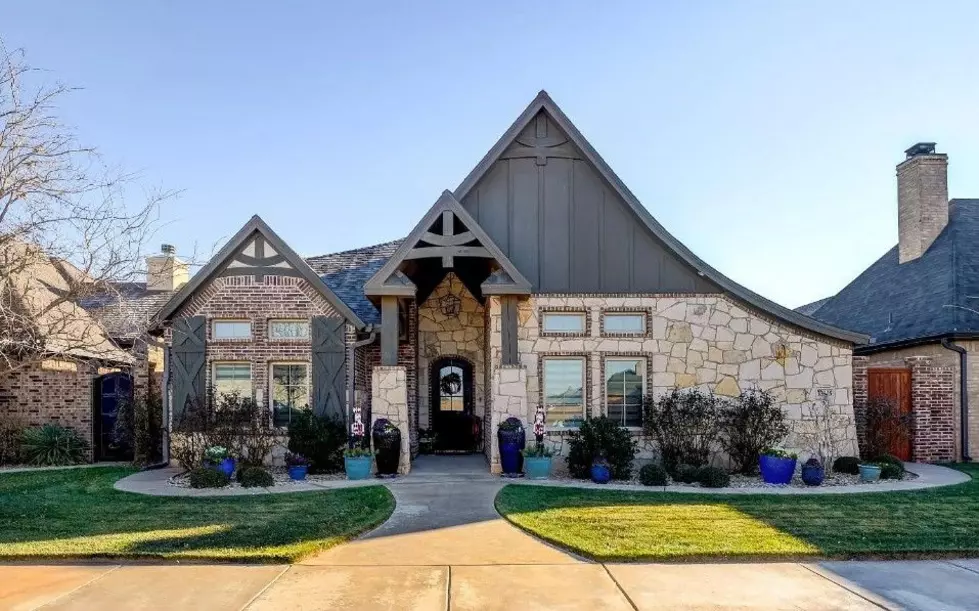 Fresh on the Market: A Beautiful Cottage Style South Lubbock Home