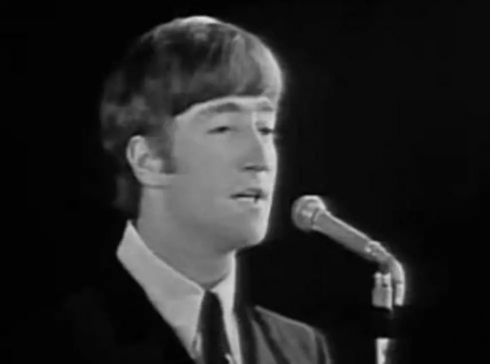 On This Day &#8211; John Lennon &#8216;Rattles&#8217; The Queen