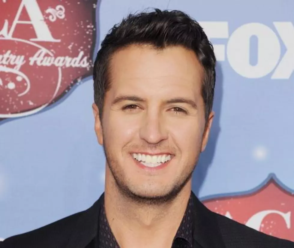 Country Artists Luke Bryan in Concert Thursday – Show Reminders